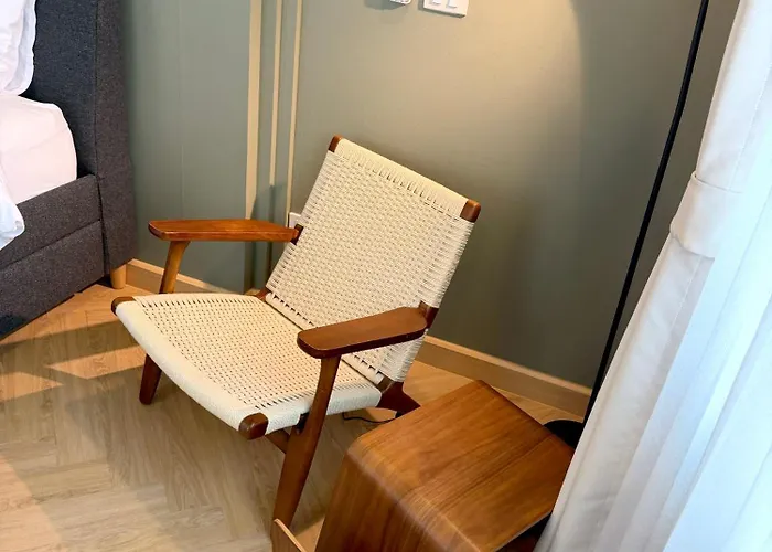 Whole Floor, 3 Bed 3 Bath, 1 Min To Bts Prompong アパート バンコク都