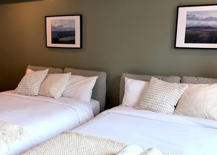 Whole Floor, 3 Bed 3 Bath, 1 Min To Bts Prompong *